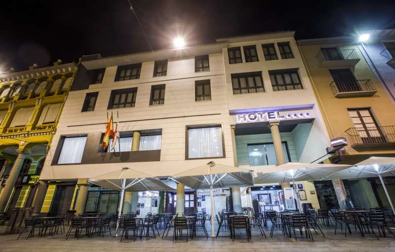 Gran Hotel Ciudad de Barbastro Exterior foto